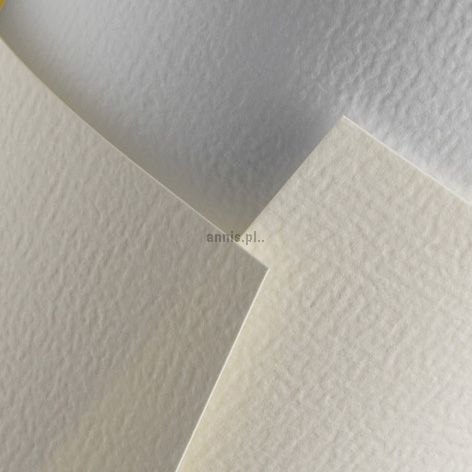 Papier ozdobny (wizytówkowy) czerpany A4 biały 230g Galeria Papieru (201401)